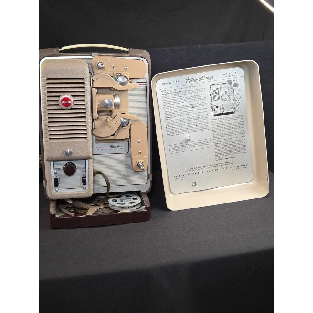 Vintage Kodak Cine Showtime 8mm Movie Projector Model A20 Rochester NY Case NEW!